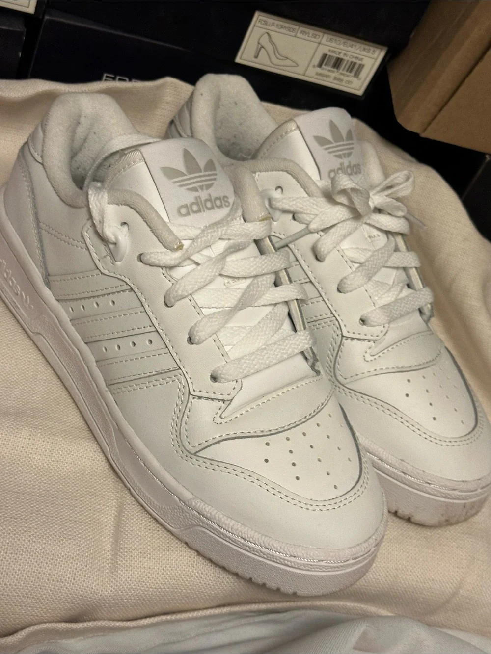 adidas Rivalry Low Cloud White